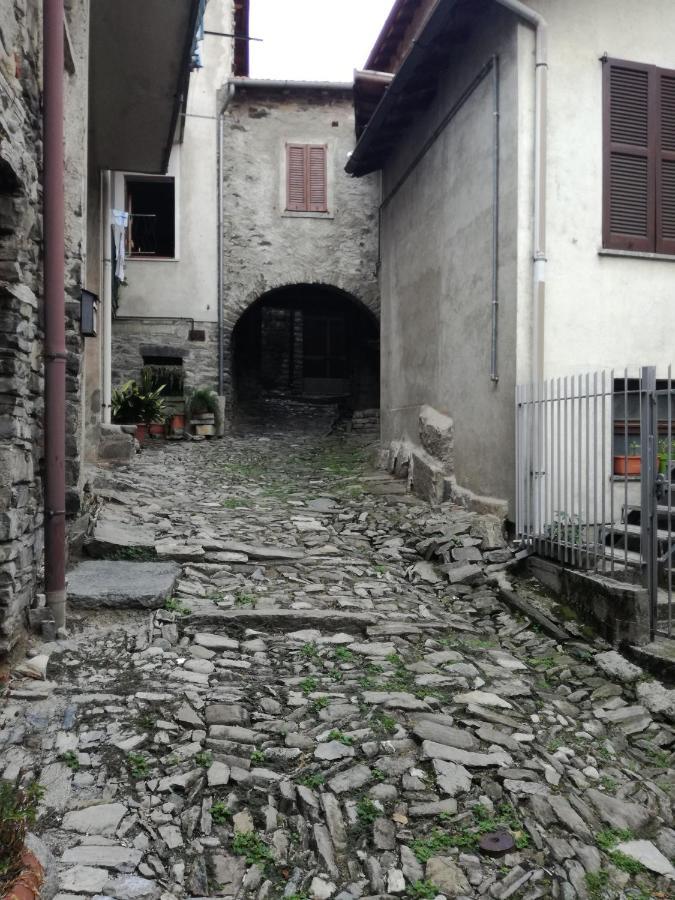 Casa Tarcisio Bed & Breakfast Faggeto Lario Exterior photo