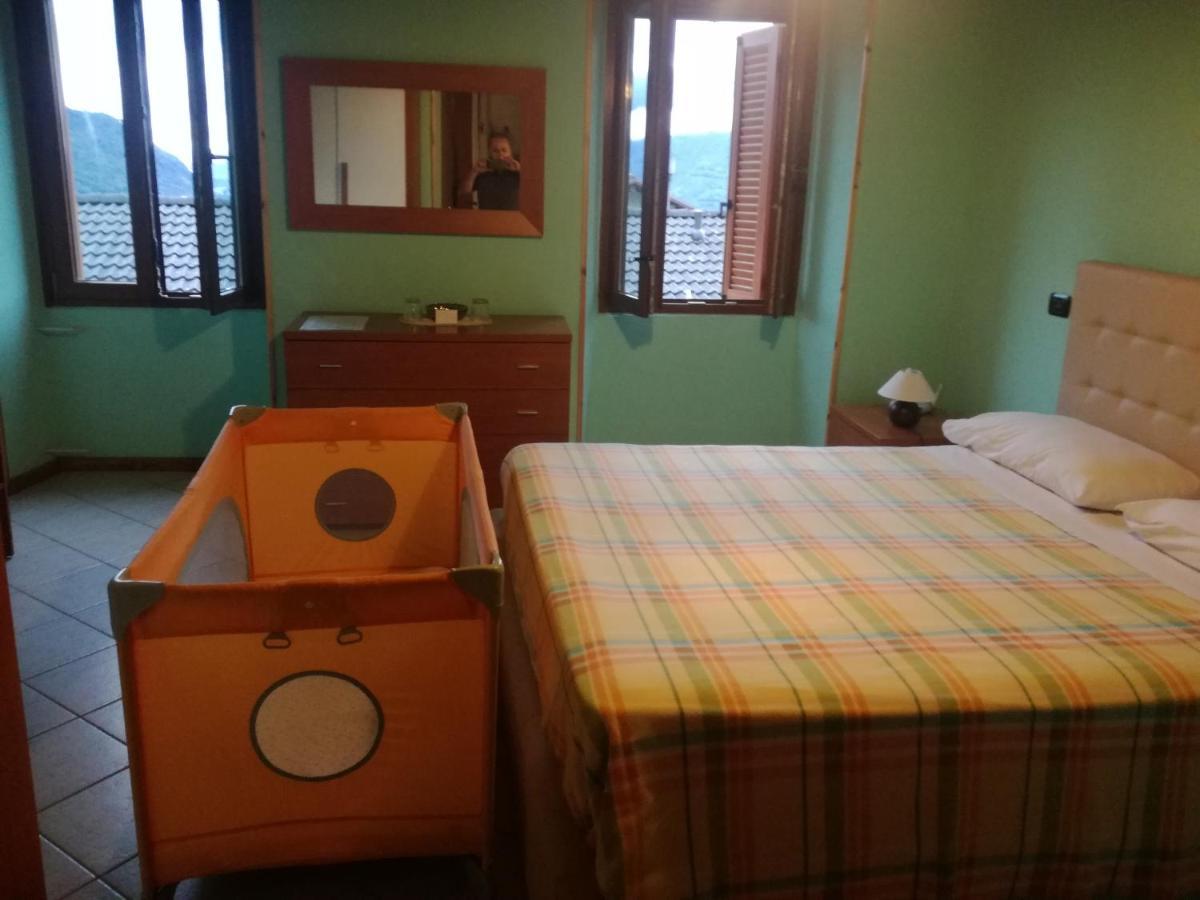 Casa Tarcisio Bed & Breakfast Faggeto Lario Exterior photo